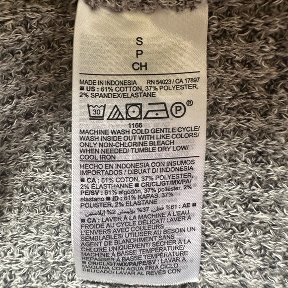 Old Navy gray cropped waffle knit sweater, size small - Picture 4 of 4